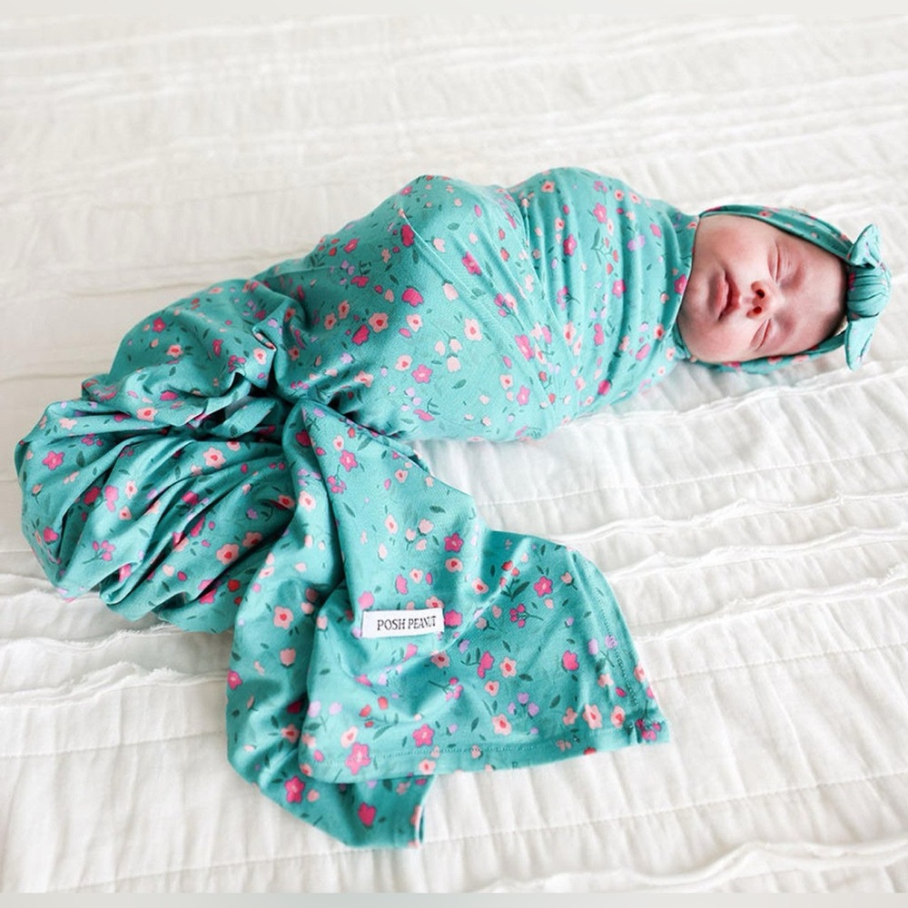 NIB Posh Peanut Swaddle Set